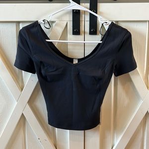 NWT lululemon align tee, size 0, excellent condition